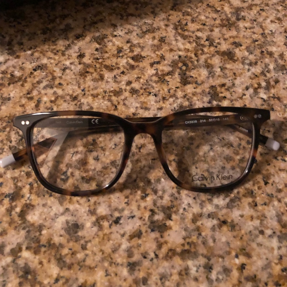 BRAND NEW CALVIN KLEIN GLASS FRAMES tortoise print